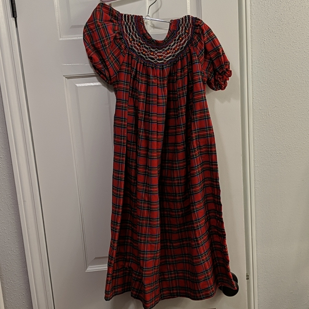 GUC Anavini smocked bishop dress size 6x